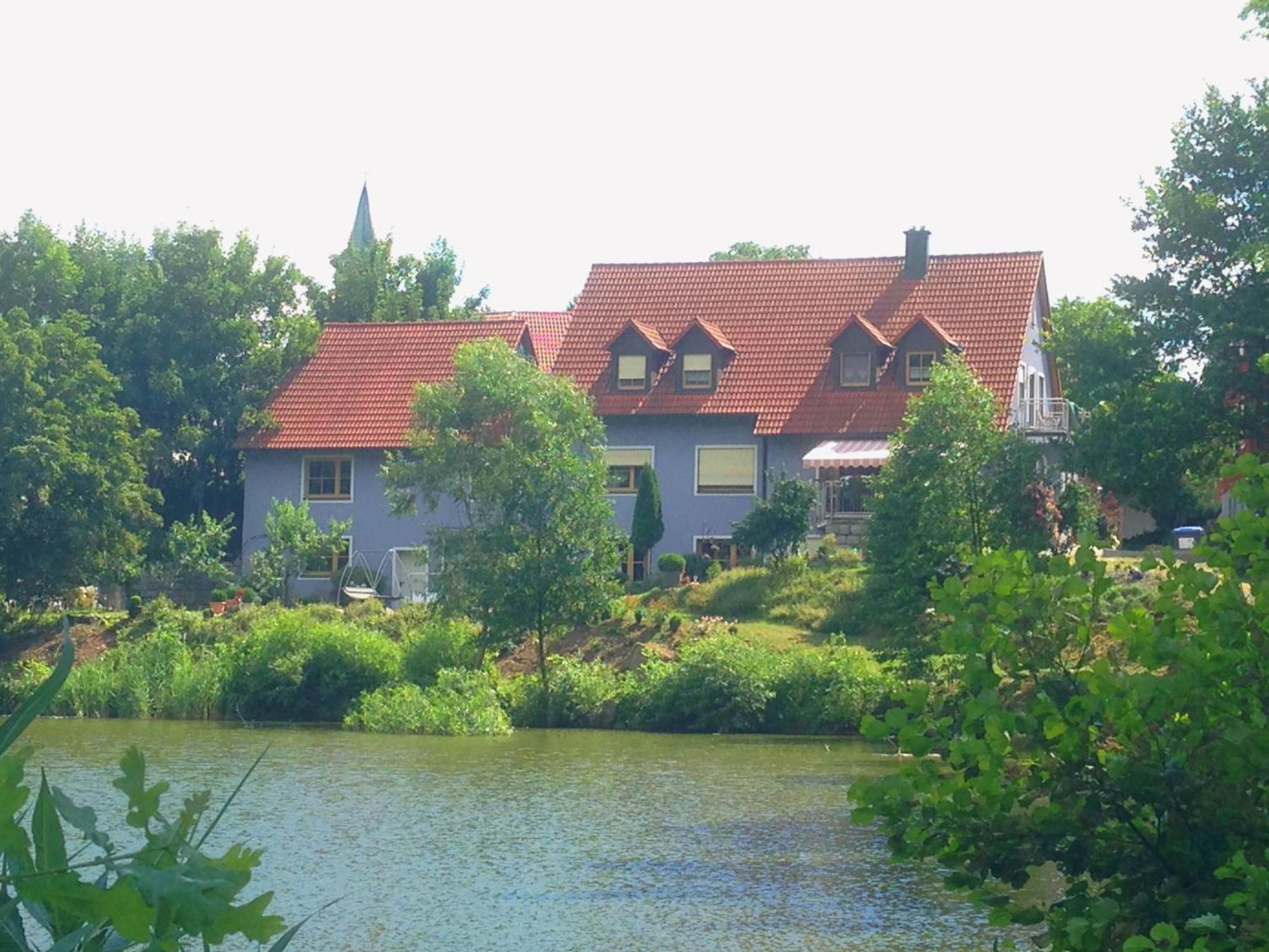Ferienwohnungen Stahl Pirk Экстерьер фото